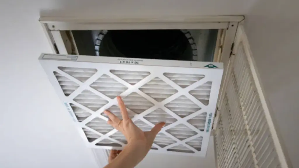 which way does air filter go 2